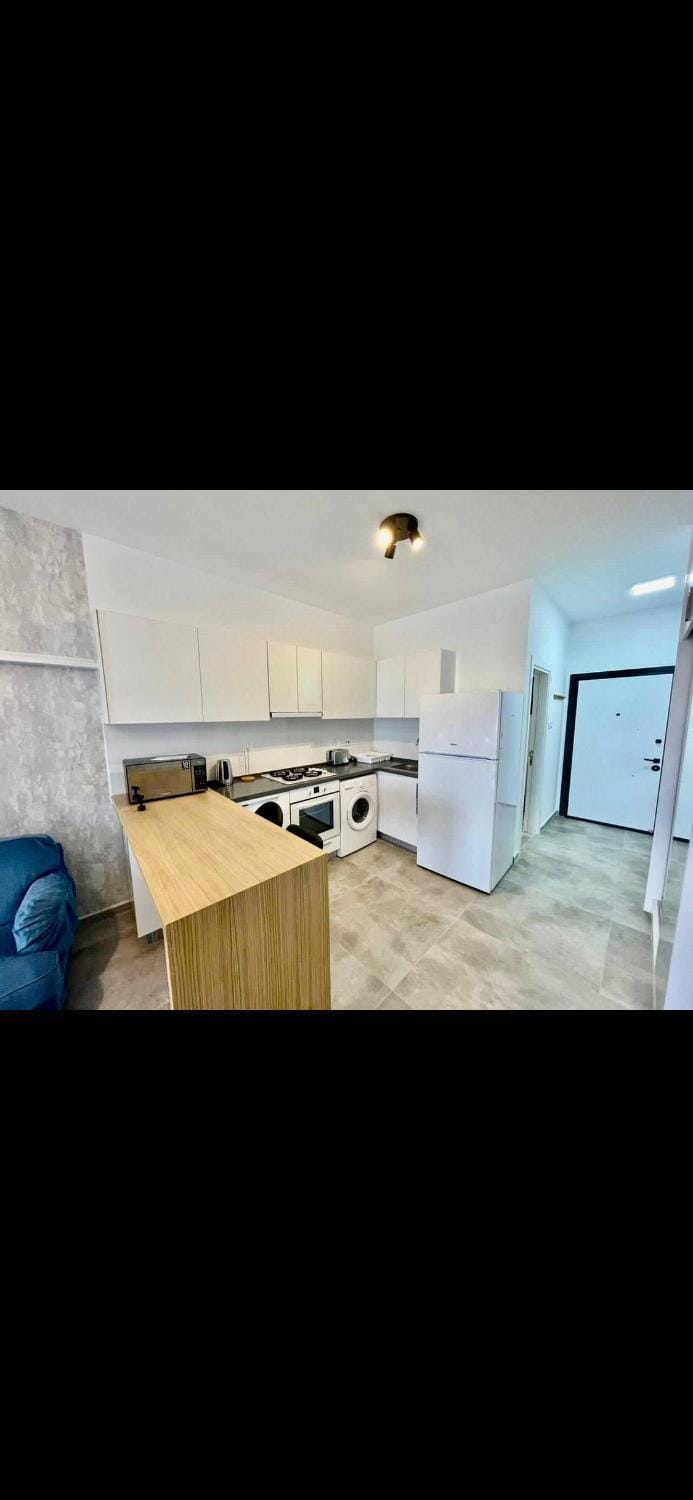 Caesars Resort - Commodus Studio Flat Apartment in Famagusta District