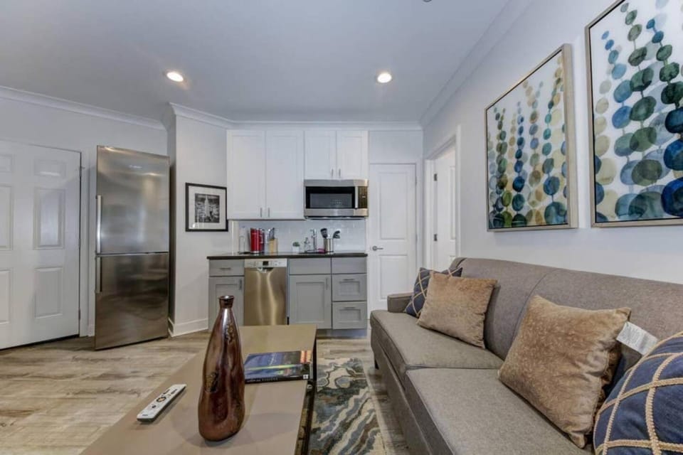 DuPont Circle-Suite 6Kalorama Luxury Apartment Bed and Breakfast in Arlington