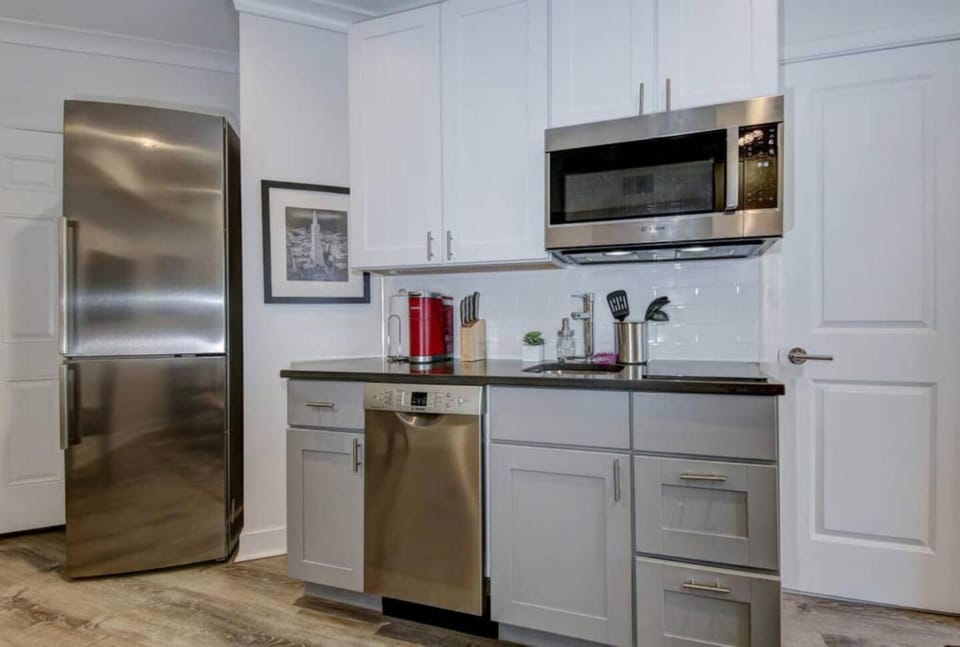 DuPont Circle-Suite 6Kalorama Luxury Apartment Bed and Breakfast in Arlington