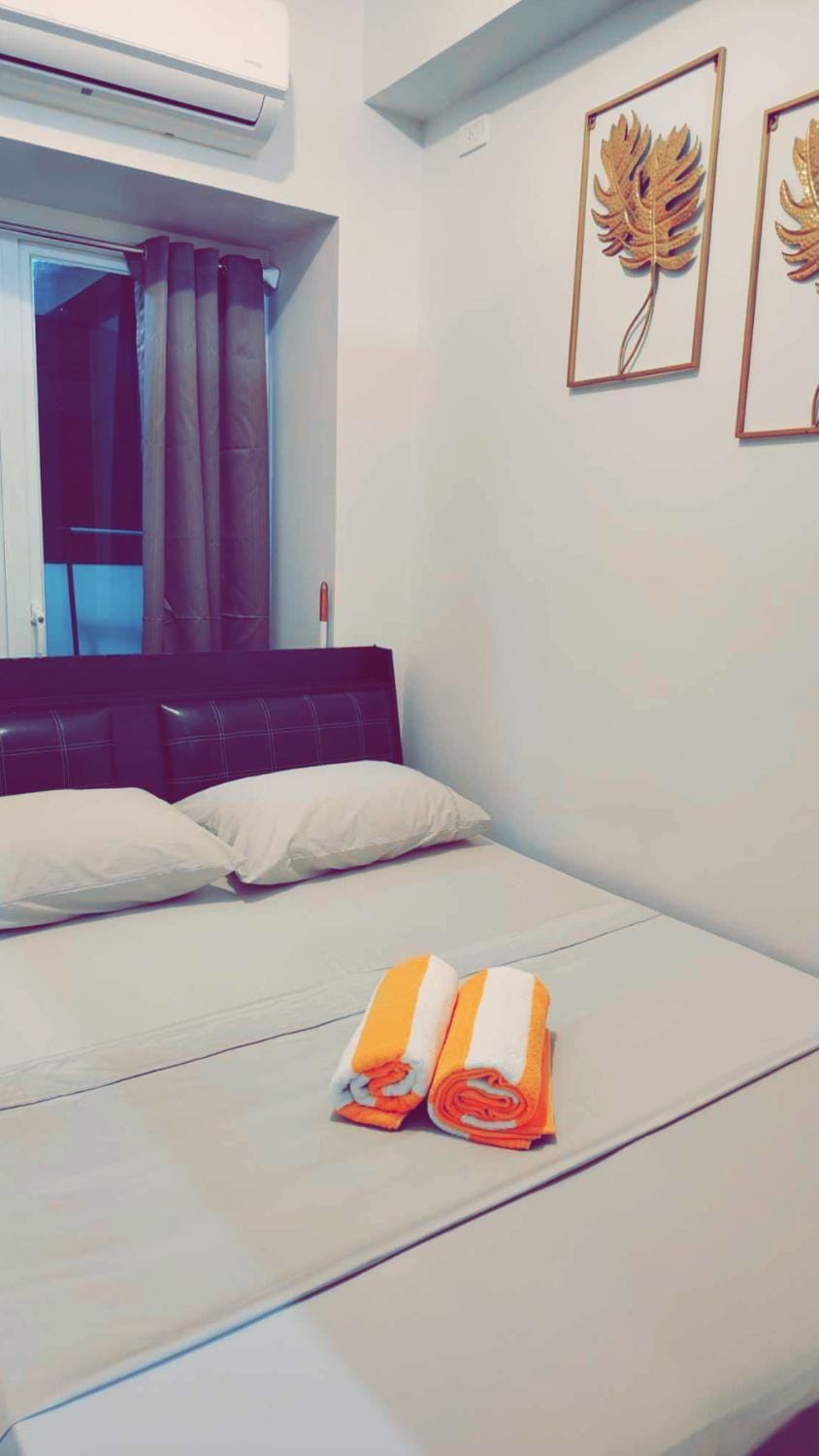 Staycation by Estelle Apartment hotel in Las Pinas