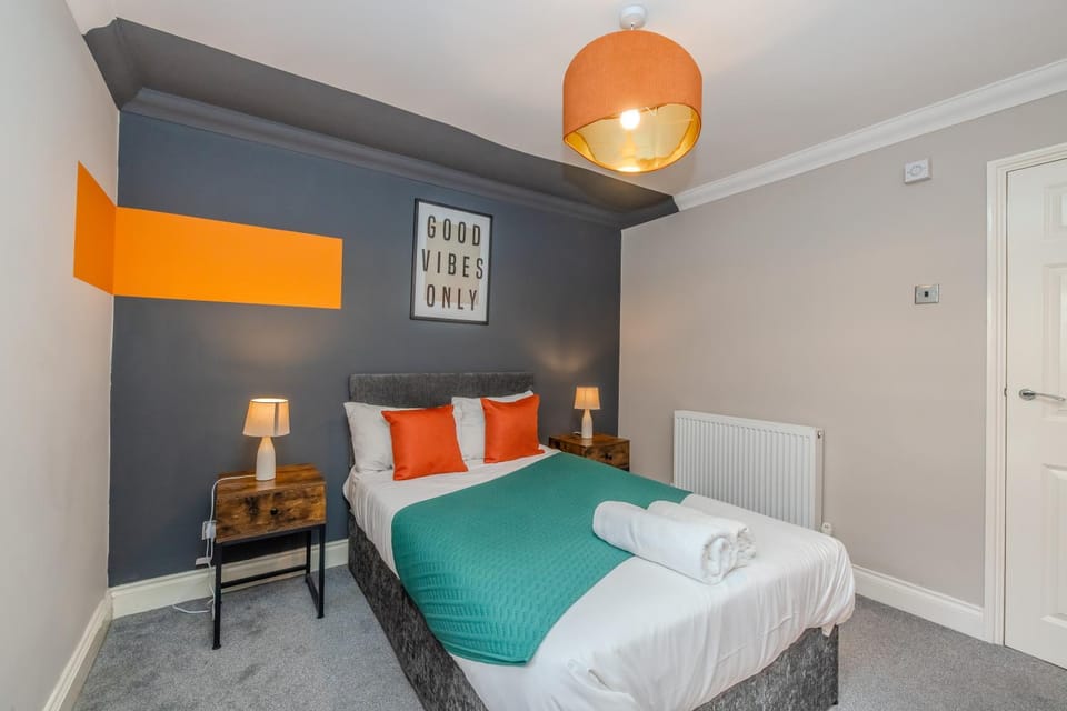 Super Central 1 Bedroom Flat With Balcony Next To Brighton Beach Apartment in Hove