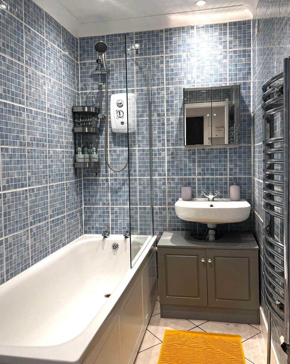 Shower, Bathroom, Bath