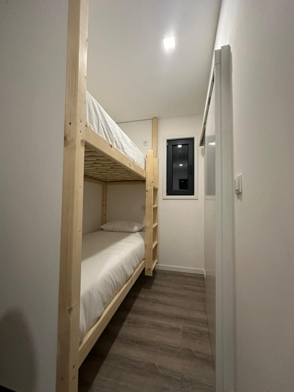 Bed, Bedroom, bunk bed