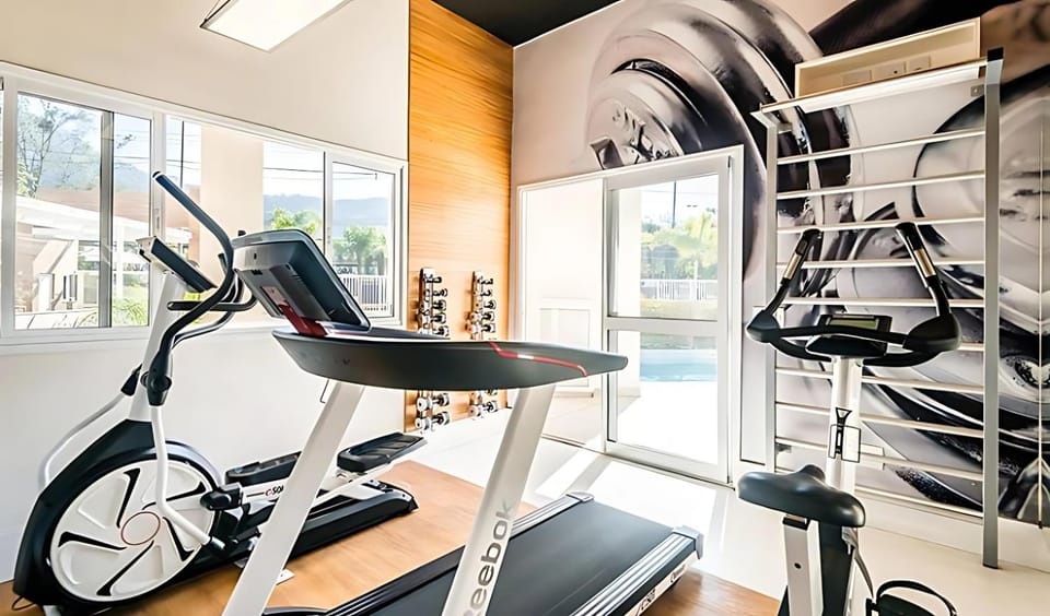 Fitness centre/facilities, air conditioner