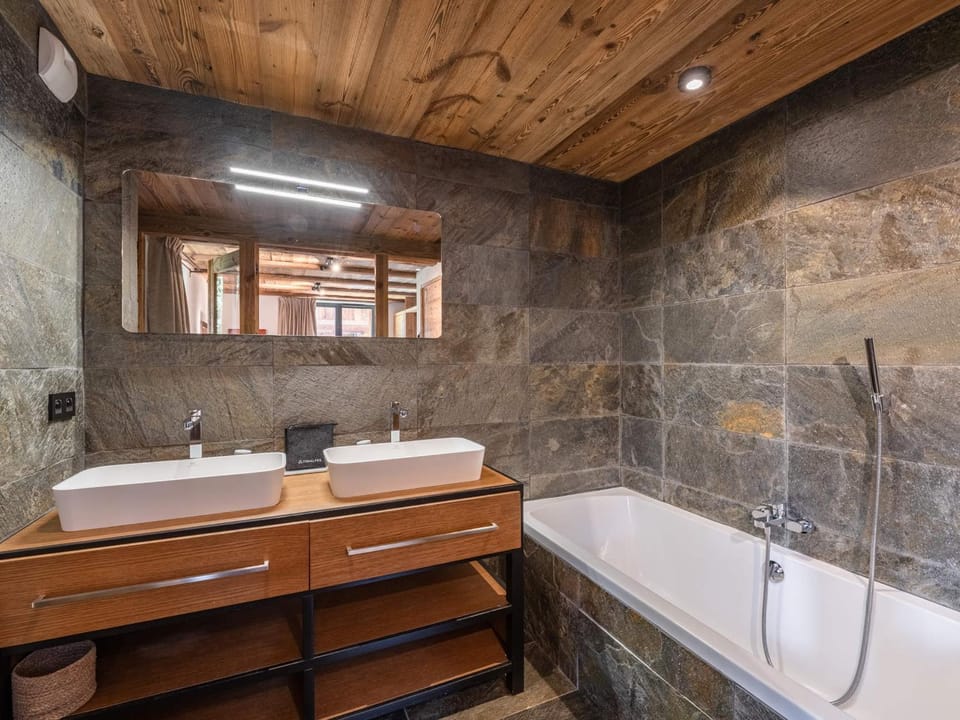 Luxueux Chalet avec Spa et Vue sur Mont Blanc - FR-1-343-253 Chalet in Chamonix