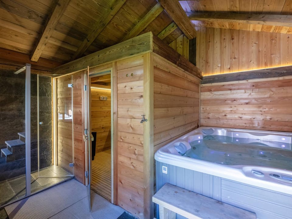 Luxueux Chalet avec Spa et Vue sur Mont Blanc - FR-1-343-253 Chalet in Chamonix