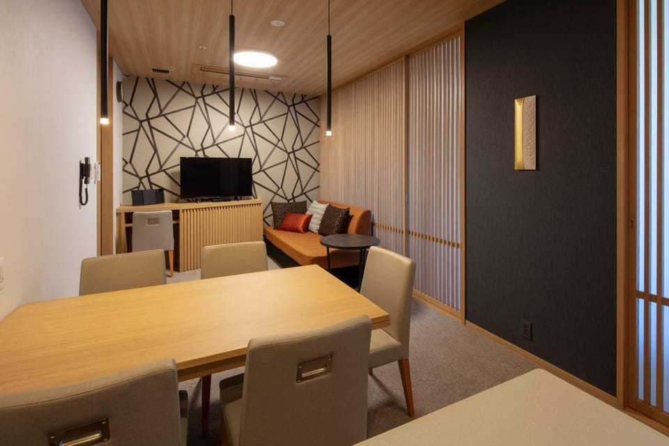 Living room, Dining area
