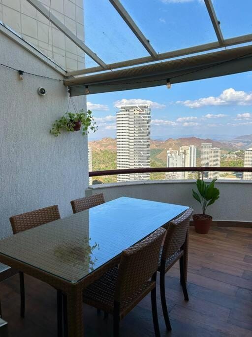 Linda cobertura no Vila da Serra Apartment in Belo Horizonte