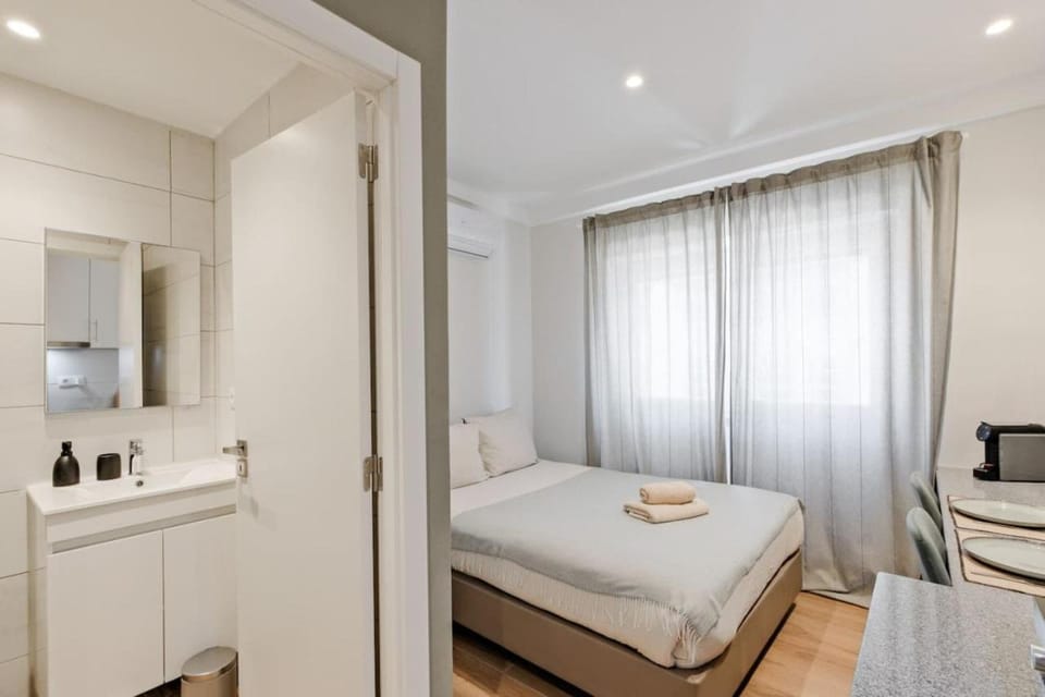 Lovely studio fully equipped near subway N13 Apartment in Lisbon