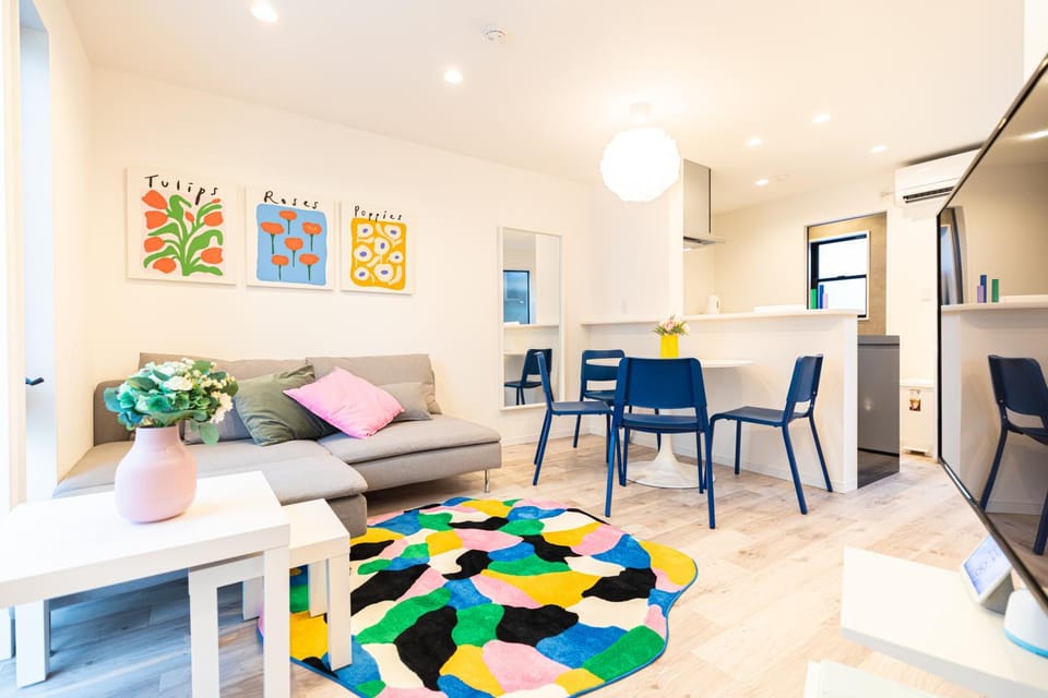 Living room, Dining area