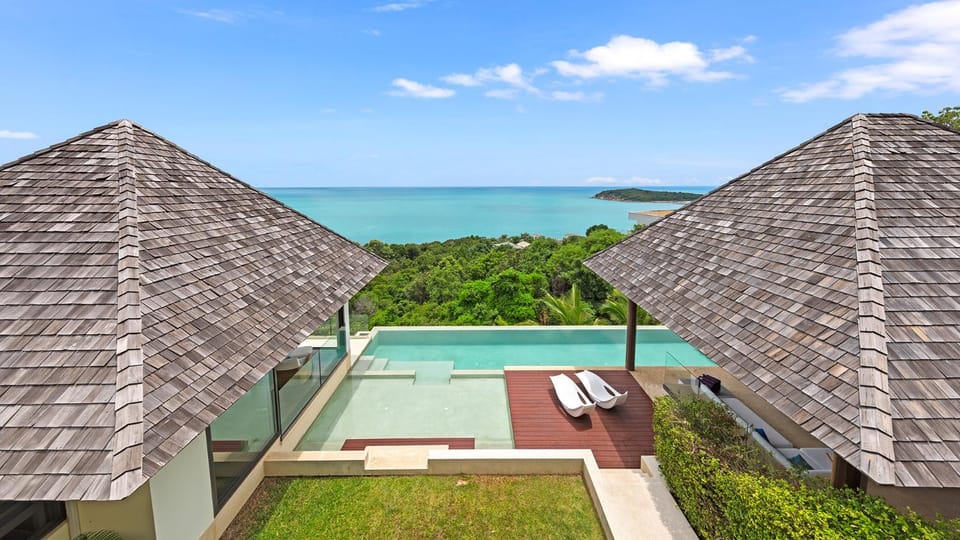 Property building, Day, Natural landscape, Pool view, Sea view, Swimming pool