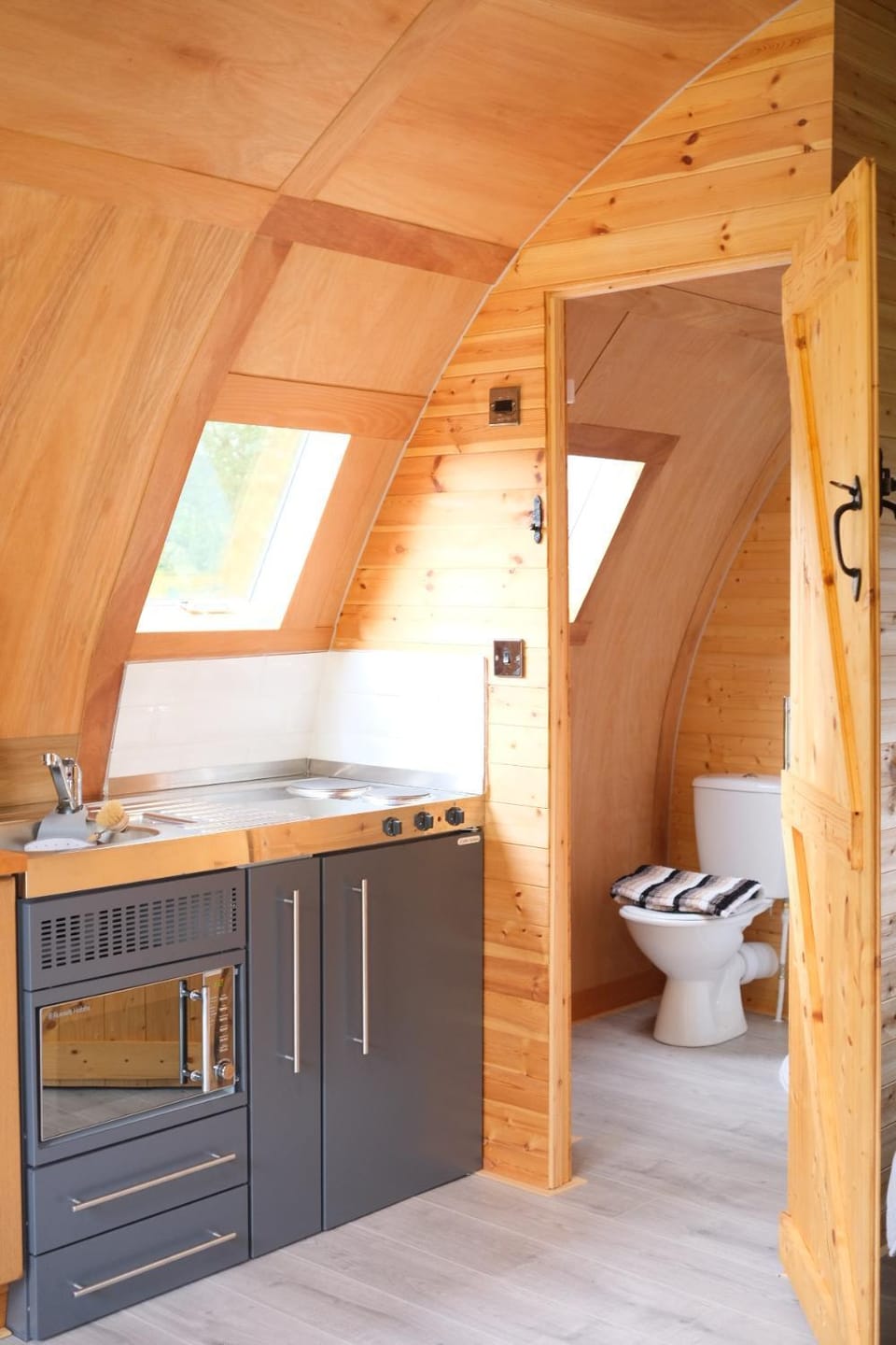 Cherry Meadow Glamping Luxury tent in Huntingdonshire District