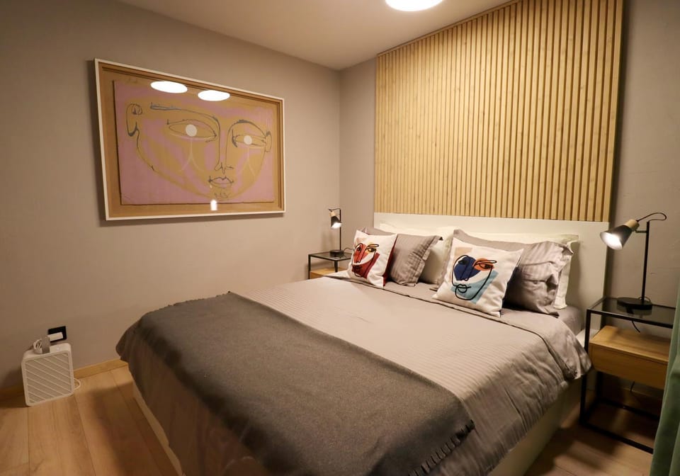 Bed, Bedroom