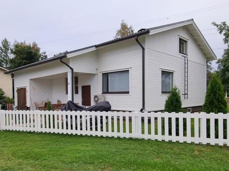 Villa Rimppari täydellinen porukalle 9 hlö puusauna nuotiopaikka ja parkki Villa in Finland