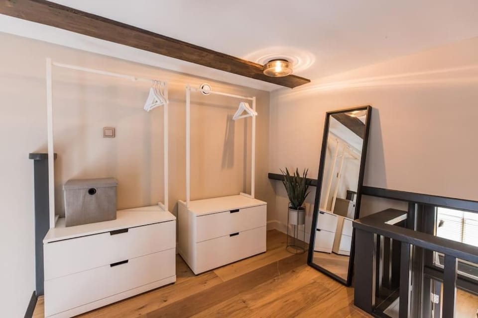 Haya Historic - Malbec Apartment in The Hague