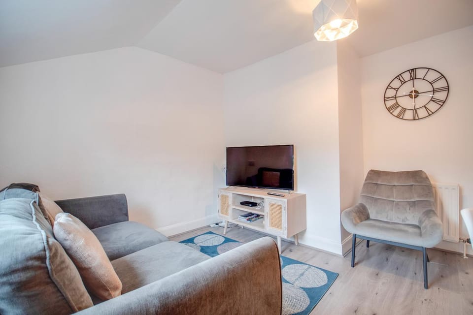 Communal lounge/ TV room, Living room