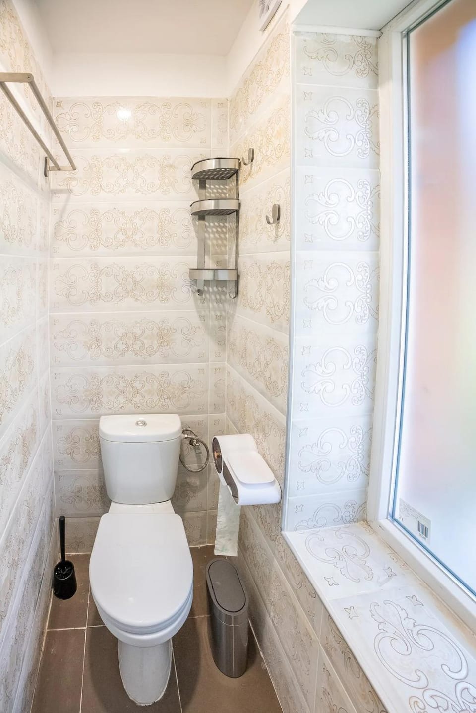 Toilet, Bathroom, towels