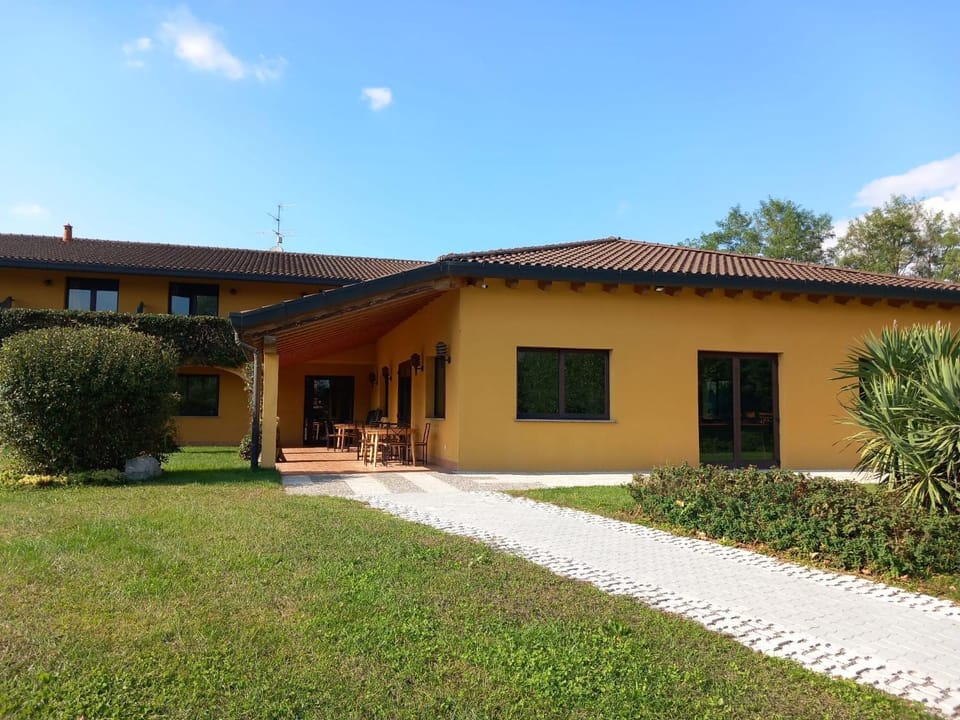 Property building, Garden, Garden view