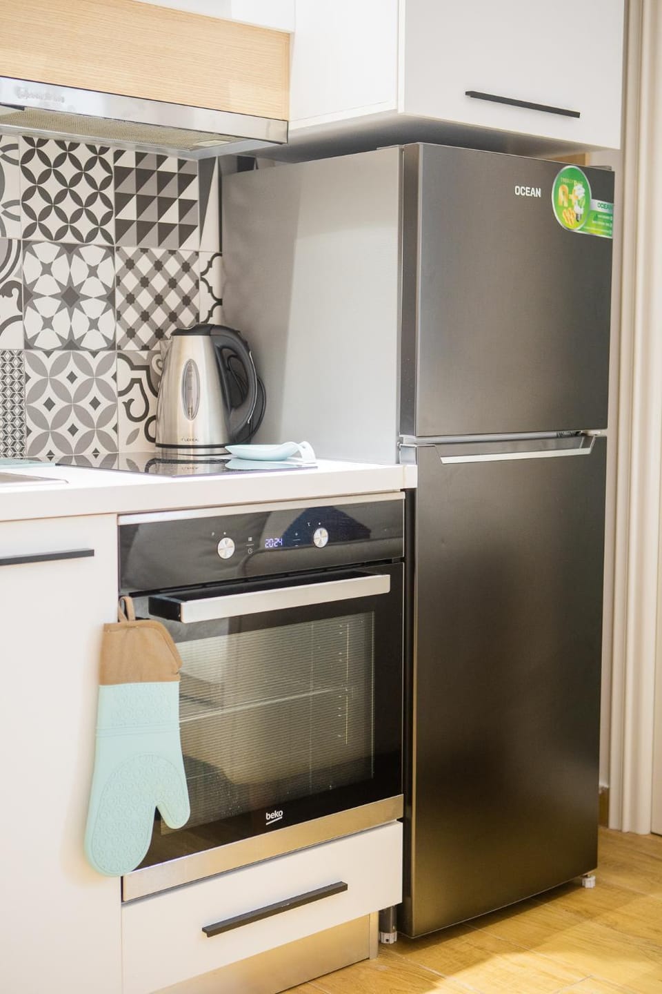 Matisse No17 - City Center Studio Apartment in Tirana