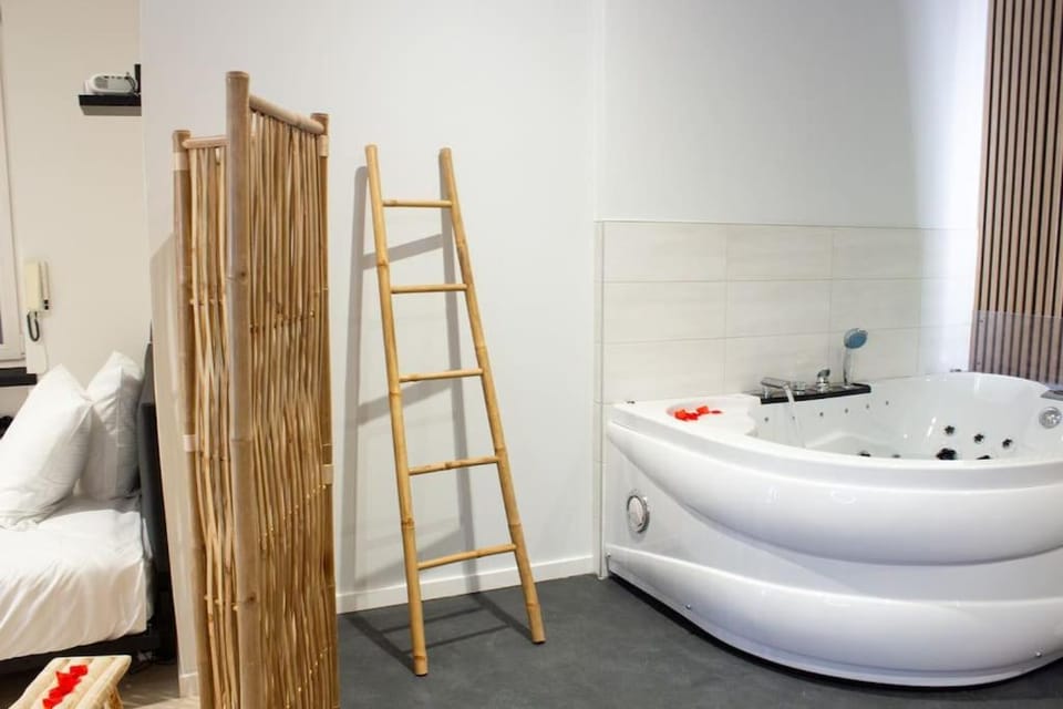 Escapade Suite Apartment in Auvergne-Rhône-Alpes