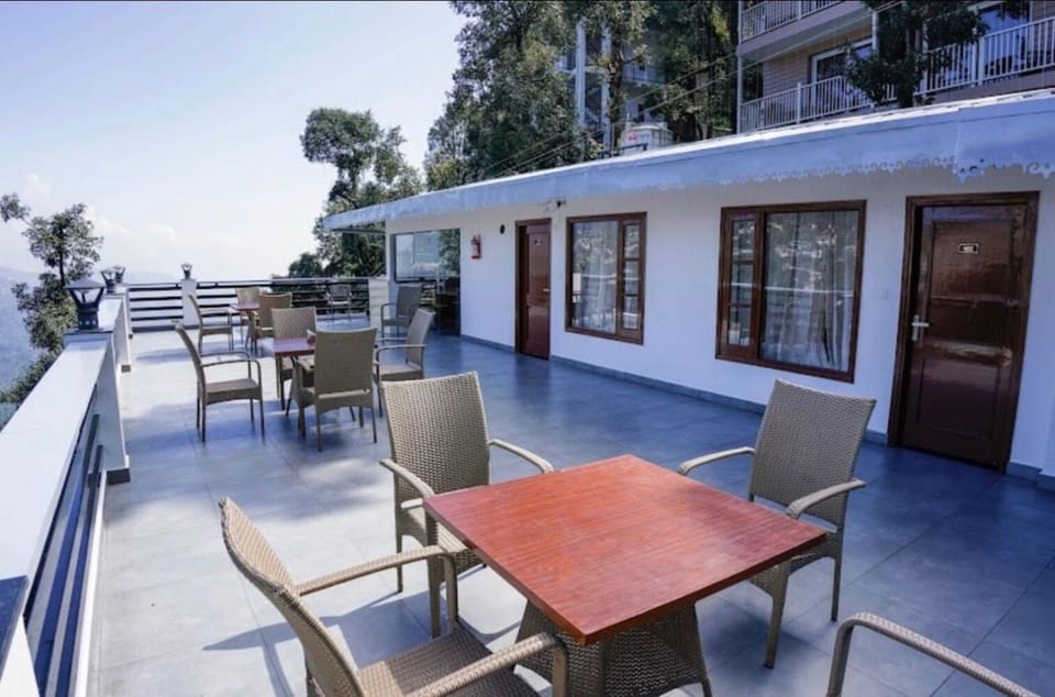 Balcony/Terrace, Seating area, Dining area