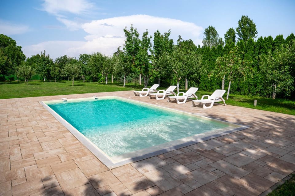 Garden, Swimming pool