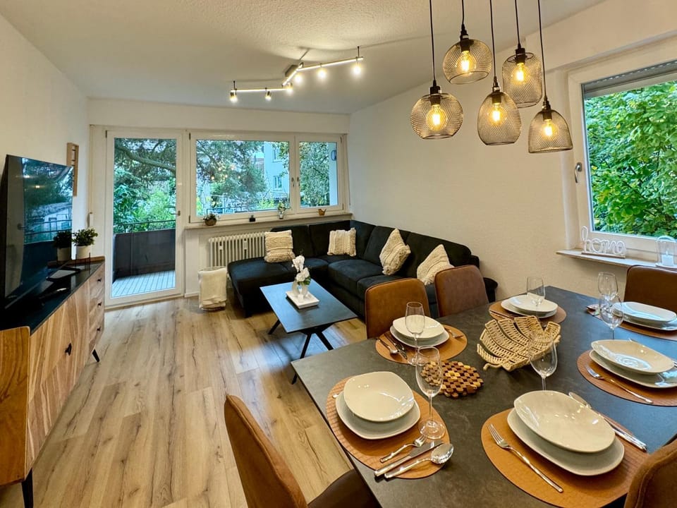 Living room, Dining area