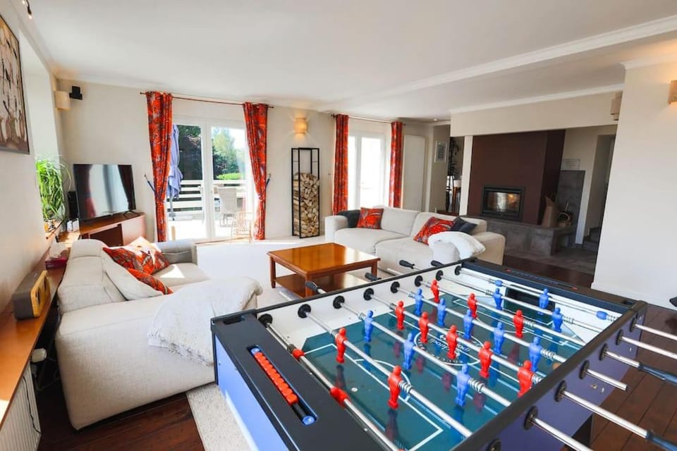 Communal lounge/ TV room, TV and multimedia, Living room, Seating area