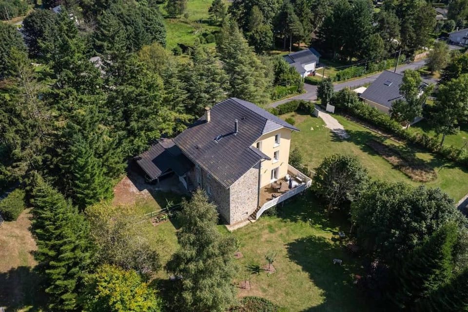 Property building, Day, Natural landscape, Bird's eye view