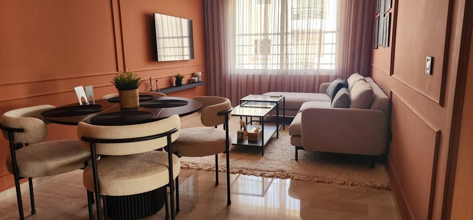 Living room, Seating area, Dining area