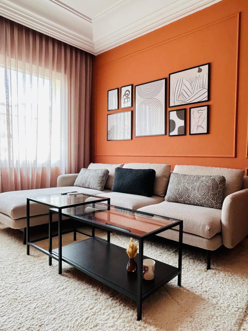Living room, Seating area
