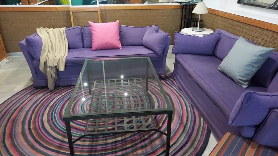 Communal lounge/ TV room, Living room
