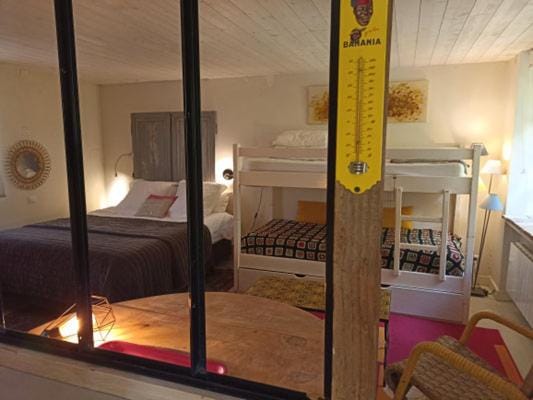 Bed, Photo of the whole room, Bedroom, bunk bed