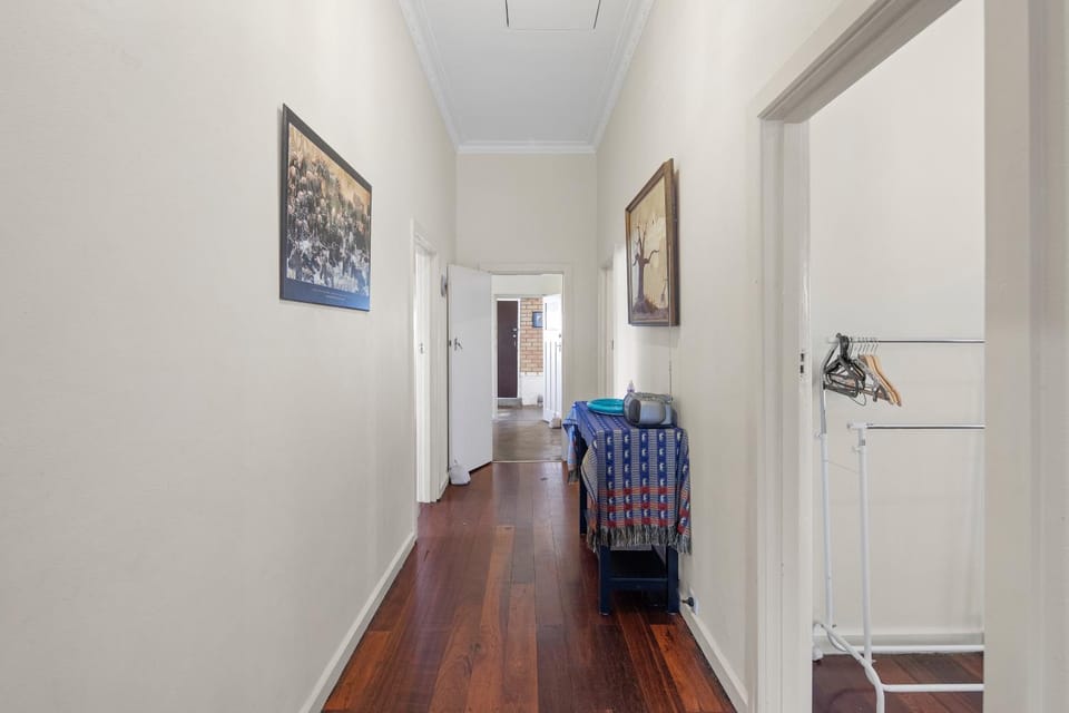 69 RUSTIC CHARACTER HOME IN HIGHGATE House in Perth