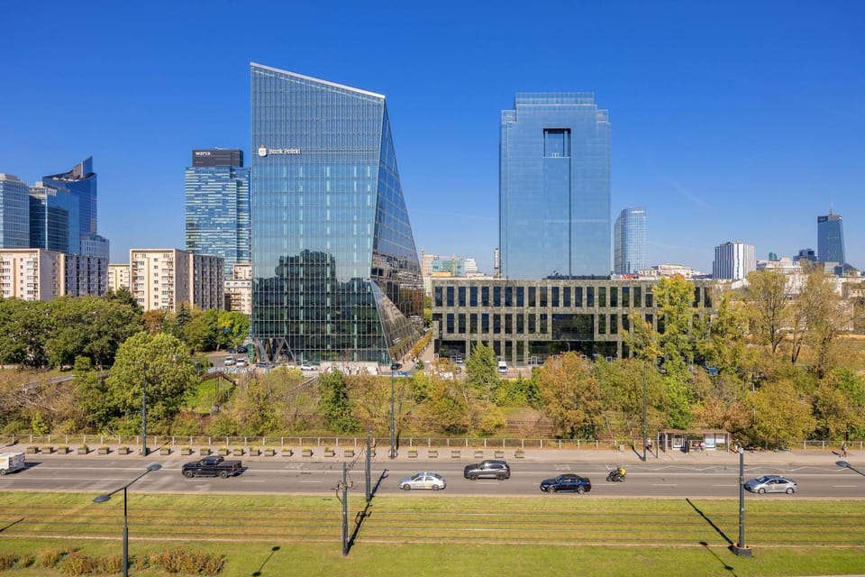 City view, Location