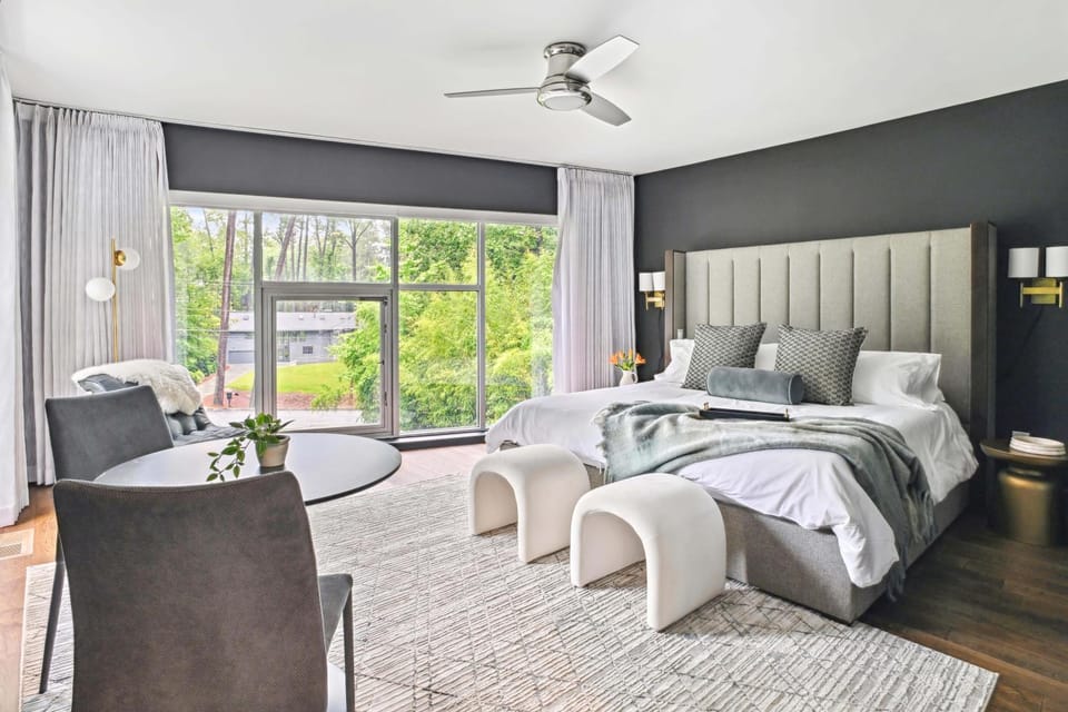 Luna De Lenox House in North Druid Hills
