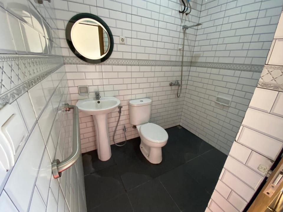 Kamar no 2 Bed and Breakfast in Cisarua