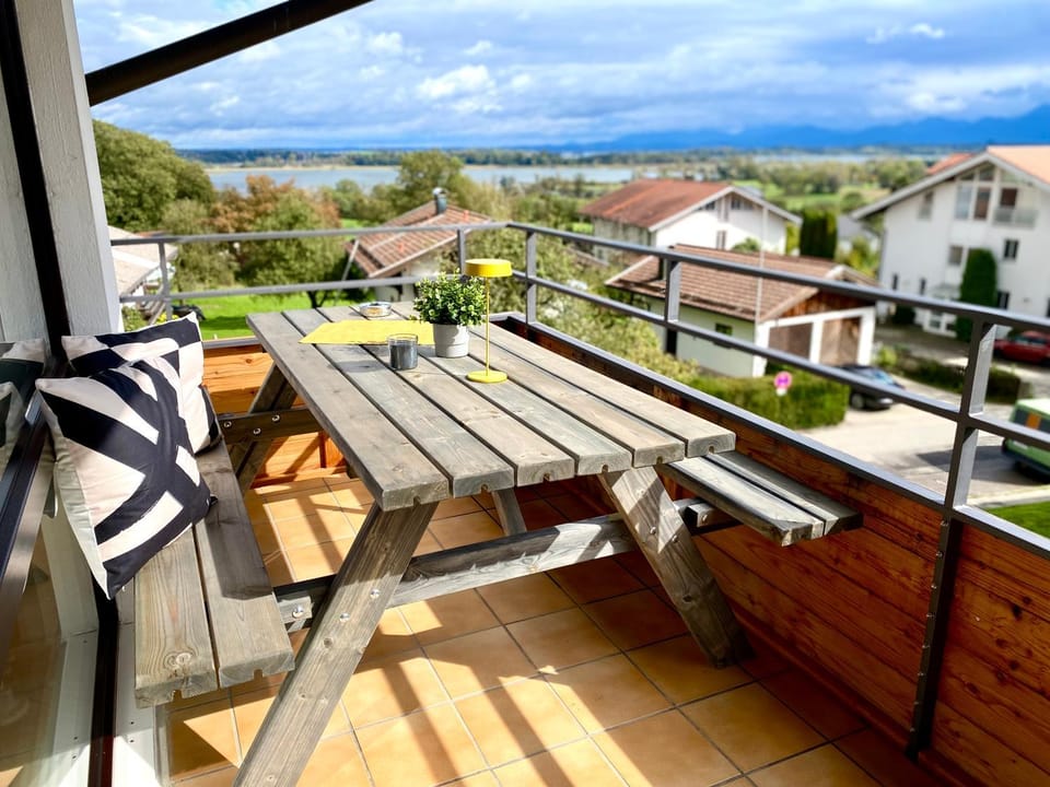 View (from property/room), Balcony/Terrace