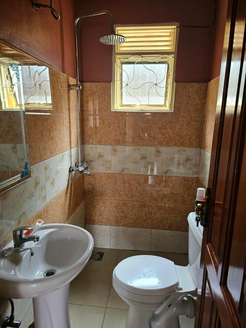 Shower, Toilet, Bathroom