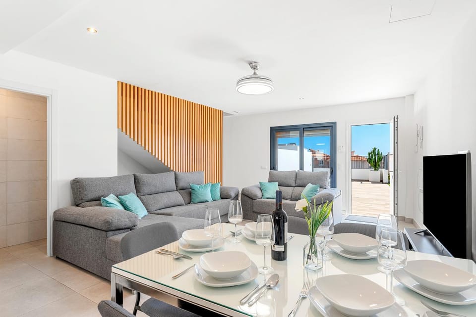 Living room, Dining area