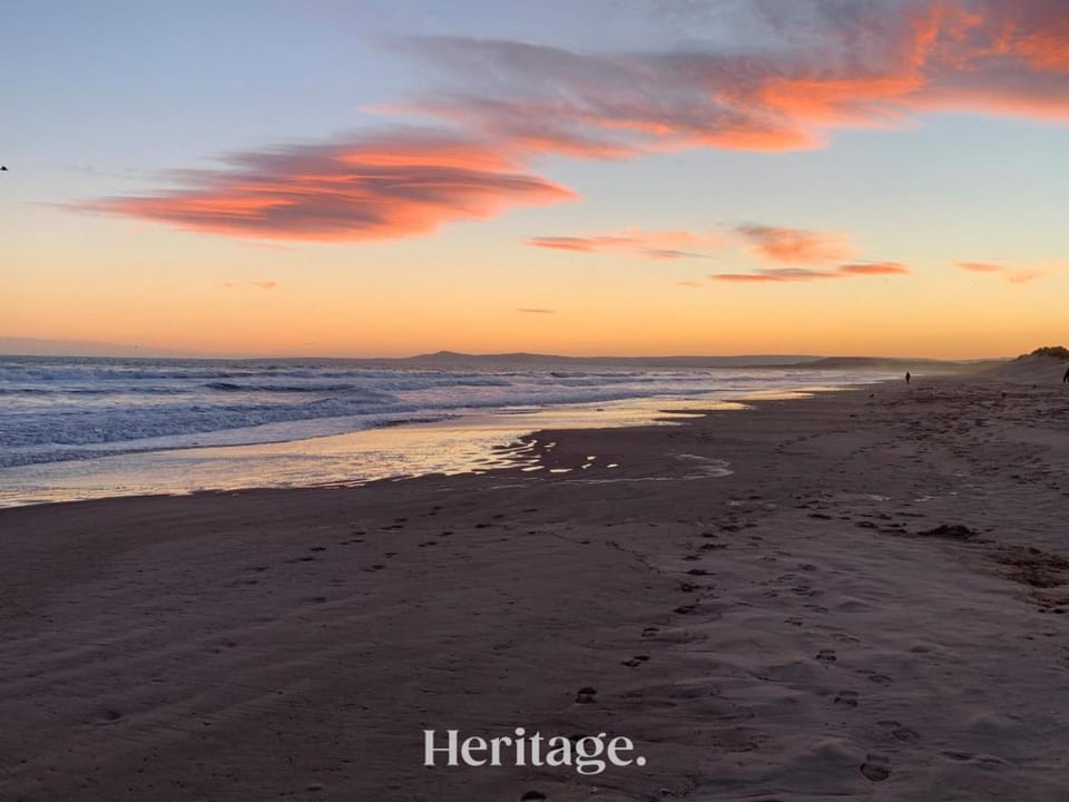 Beach Cottage, Pet & Family Friendly Stay in Moray Apartment in Lossiemouth