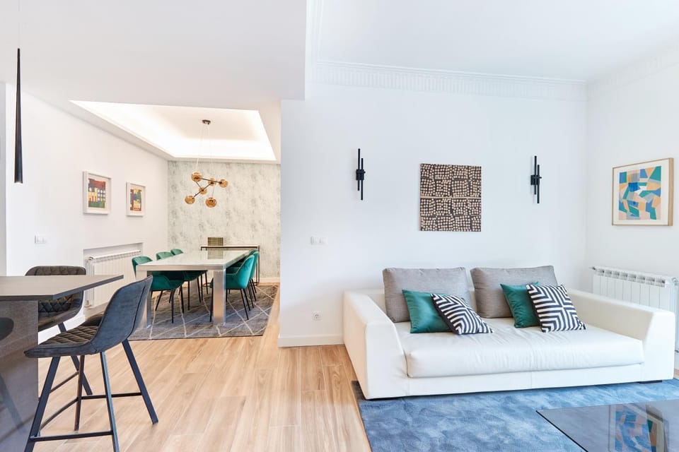 Living room, Dining area