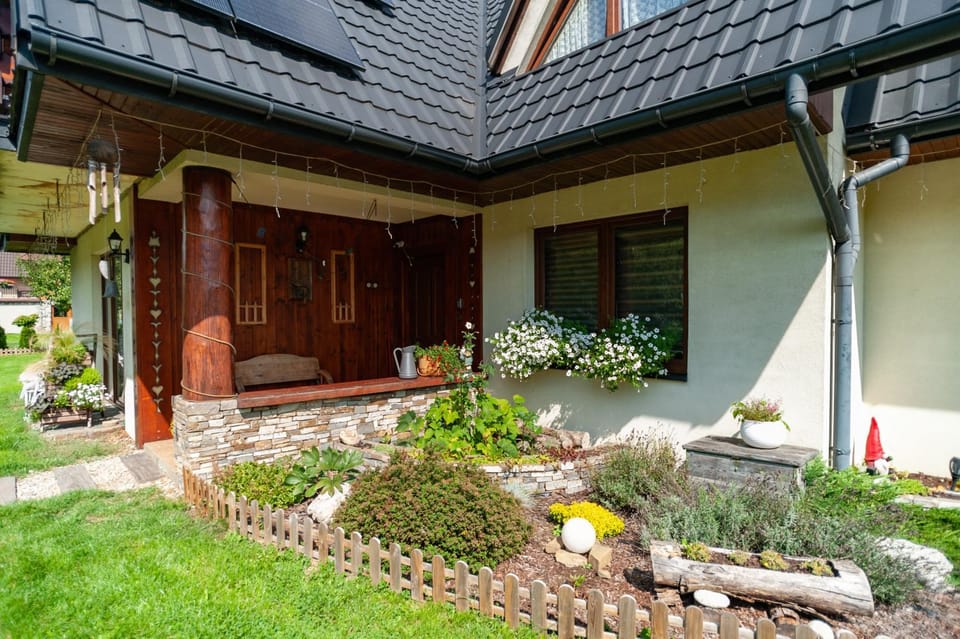 Property building, Garden