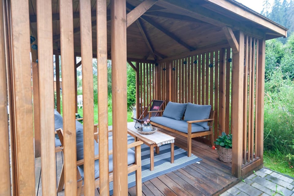 Garden, Seating area