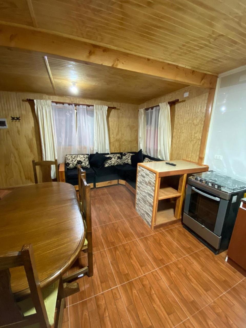 TV and multimedia, Kitchen or kitchenette, Living room, Dining area