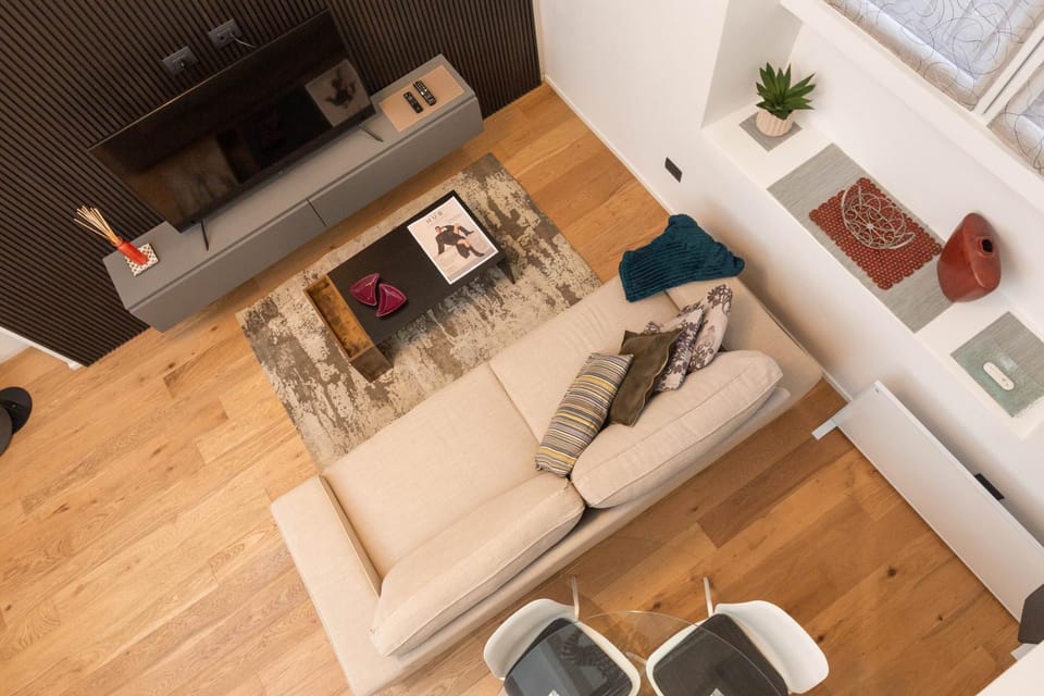 TV and multimedia, Living room, Seating area