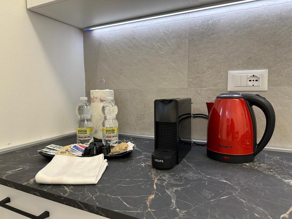 Coffee/tea facilities, Kitchen or kitchenette