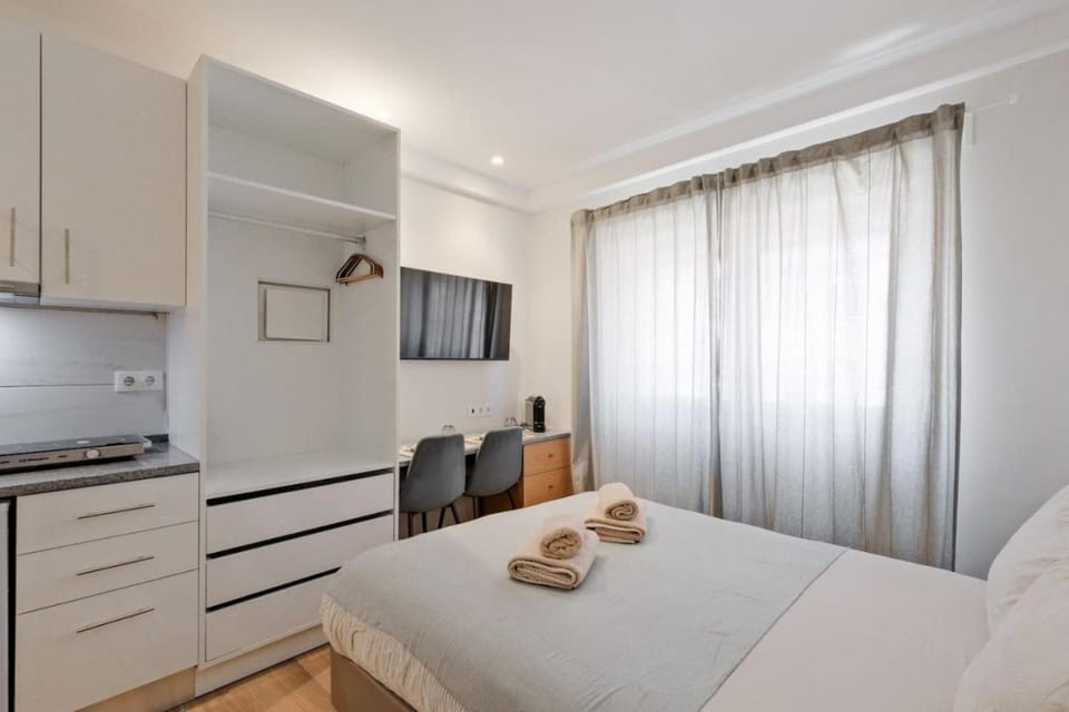 Lovely studio fully equipped near subway N1 Apartment in Lisbon