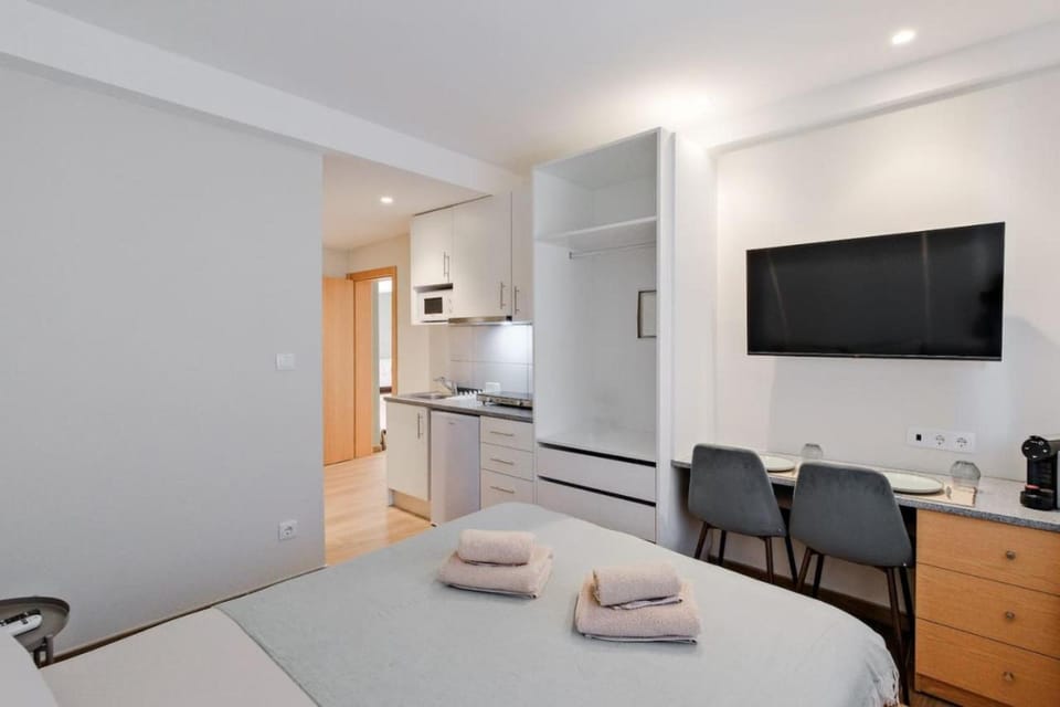 Lovely studio fully equipped near subway N1 Apartment in Lisbon