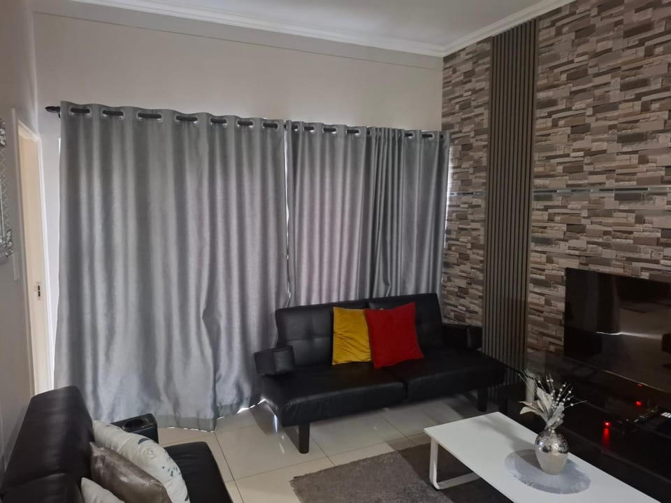 Majestic Umhlanga Suite Apartment in Umhlanga